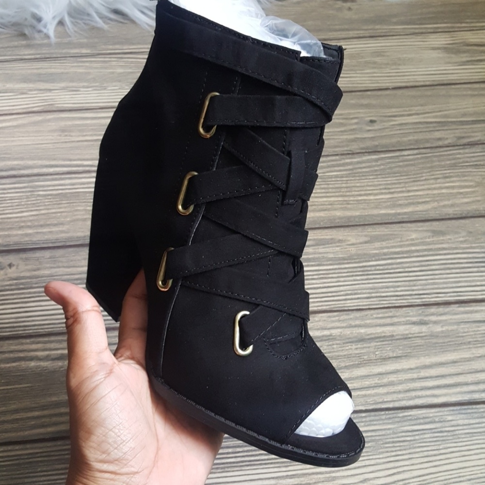 Last 1! CATHERINE Peep Toe Lace up Ankle Bootie - Picture 5 of 6